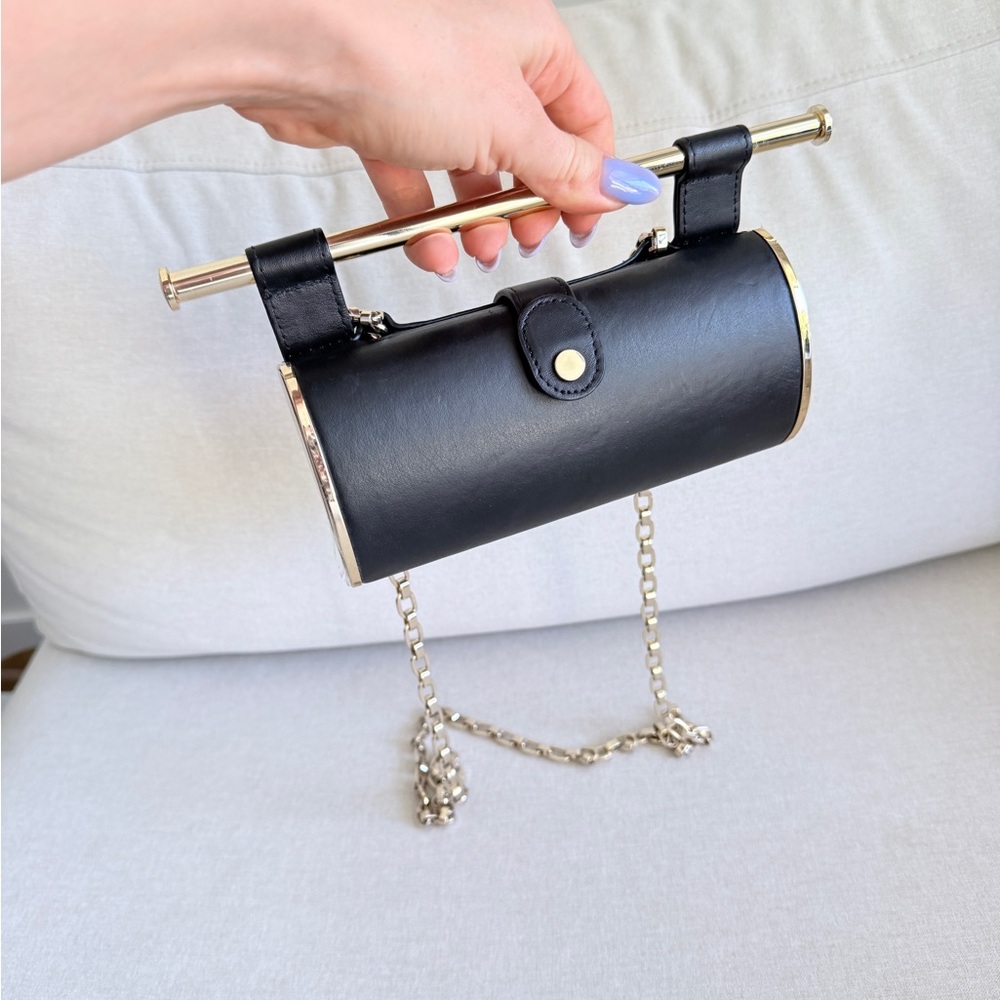 Elegant Black and Gold Clutch with Chain Strap - Picture 7 of 9